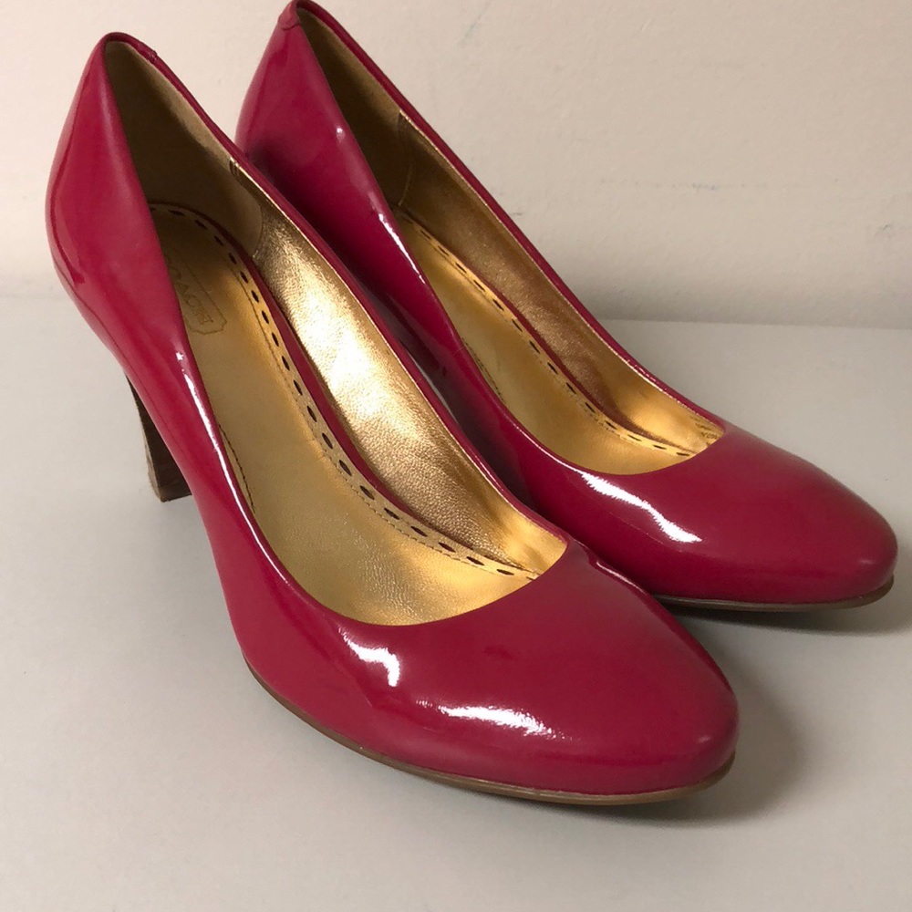 Coach Women’s Raspberry Heels Size 8 B
